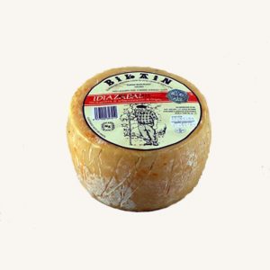 Idiazabal DOP artisan natural cured sheep´s cheese, mini wheel